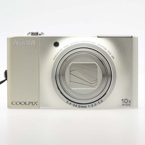 Nikon COOLPIX S8000 ※難あり(液晶 に黒シミ)ジャンク品 Nikon COOLPIX S8000 ※難あり(液晶 に黒シミ)ジャンク品