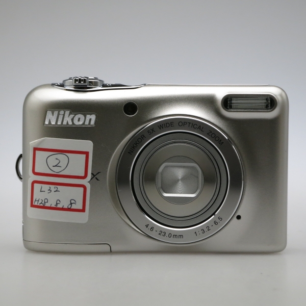 コンパクトデジタルカメラ修理 ニコン COOLPIX L32 修理モニター