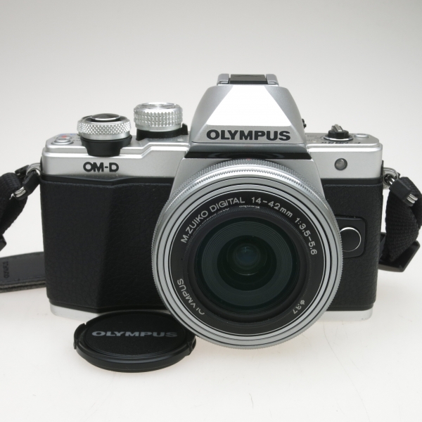 ミラーレス一眼カメラ修理 オリンパス E-M10 Mark II 修理モニター 